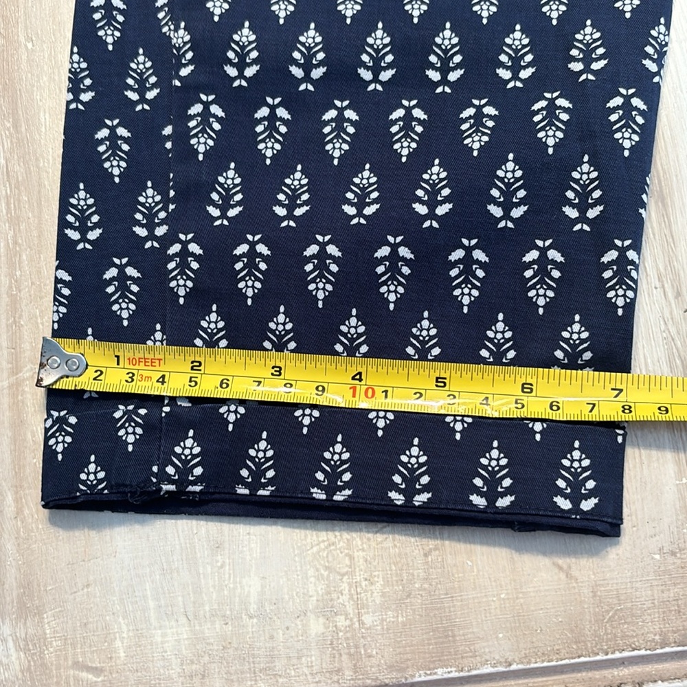 Talbots (the weekend chino )pants, size 10 - Picture 6 of 6